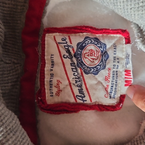 American Eagle Sweater - Picture 5 of 5